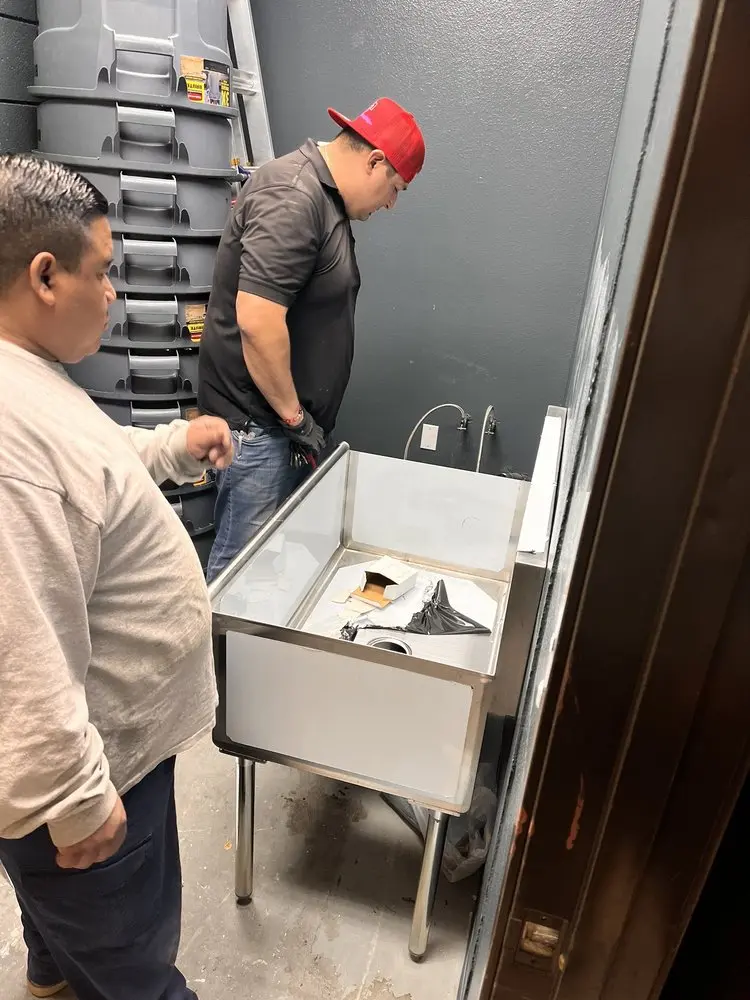 Commercial plumbing and sink installation in Ridglea Hills